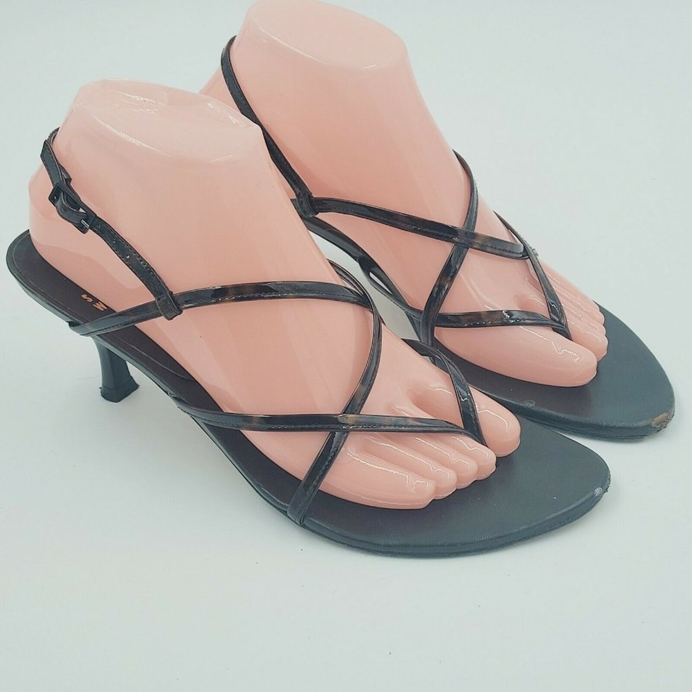 Stuart Weitzman Brown Tortoise Patent Leather Thong Kitten Heel Sandals 8.5M